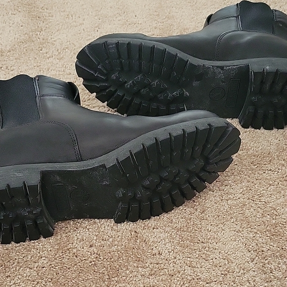 Timberland Black Leather Boots Mens 12M - Picture 4 of 5